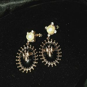 Bee Dangle Studded Earrings